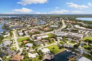 121 S Bahama Ave, Marco Island, FL 34145 - Photo 28