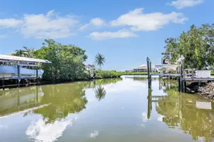 405 Grenada Ave, Naples, FL 34113 - Photo 32