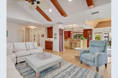 405 Grenada Avenue, Naples, FL 34113 - Photo 8