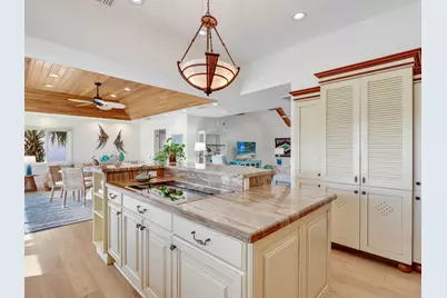 405 Grenada Avenue, Naples, FL 34113 - Photo 16