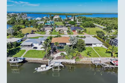 405 Grenada Avenue, Naples, FL 34113 - Photo 34