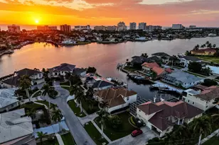 488 Adirondack Ct, Marco Island, FL 34145 - Photo 2