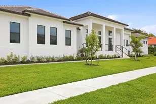 211 Landmark St, Marco Island, FL 34145 - Photo 4