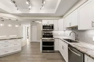 961 Collier Ct, Marco Island, FL 34145 - Photo 6