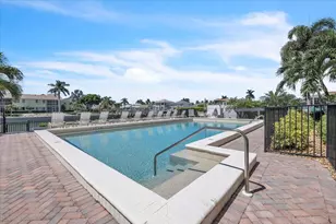 848 Collier, Marco Island, FL 34145 - Photo 32