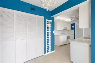 931 Collier Ct, Marco Island, FL 34145 - Photo 8