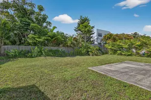 106 Pago Pago Dr W, Naples, FL 34113 - Photo 20