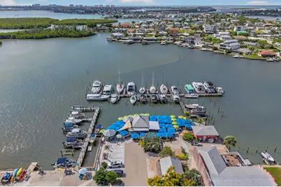 106 Pago Pago Drive W, Naples, FL 34113 - Photo 40