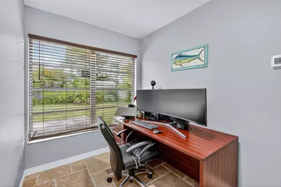 106 Pago Pago Drive W, Naples, FL 34113 - Photo 16