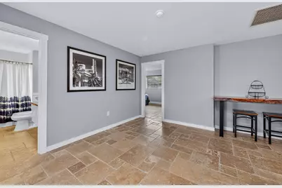 106 Pago Pago Drive W, Naples, FL 34113 - Photo 8