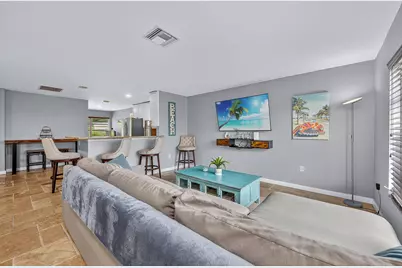 106 Pago Pago Drive W, Naples, FL 34113 - Photo 2