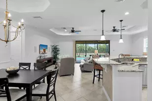 2990 Aviamar Cir, Naples, FL 34114 - Photo 4