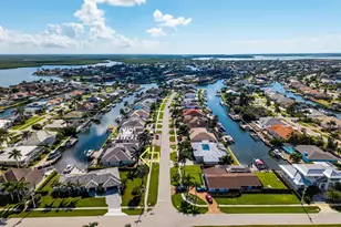 287 Rockhill Ct, Marco Island, FL 34145 - Photo 44