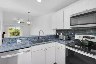 1375 Mainsail Dr, Naples, FL 34114 - Photo 14