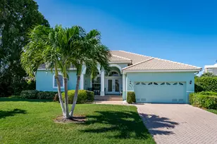 951 Java Ct, Marco Island, FL 34145 - Photo 2