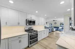 427 Nassau Ct, Marco Island, FL 34145 - Photo 12