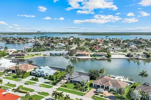 427 Nassau Ct, Marco Island, FL 34145 - Photo 2
