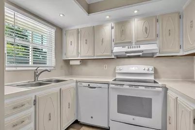 325 Charlemagne Boulevard #103B, Naples, FL 34112 - Photo 16