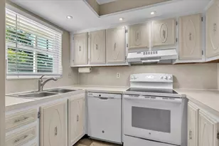 325 Charlemagne Blvd, Naples, FL 34112 - Photo 16