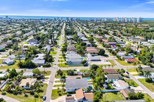 811 108th Ave N, Naples, FL 34108 - Photo 44