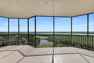 1060 Borghese Ln, Naples, FL 34114 - Photo 10