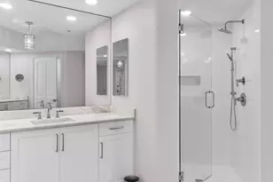 1060 Borghese Ln, Naples, FL 34114 - Photo 18