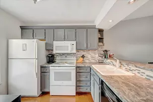 1315 Mainsail Dr, Naples, FL 34114 - Photo 18