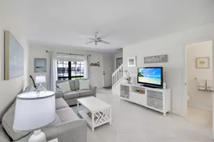 138 Marco Villas Dr S, Marco Island, FL 34145 - Photo 2