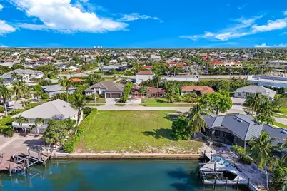 128 S Bahama Avenue #5, Marco Island, FL 34145 - Photo 4