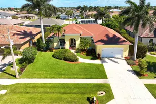 1442 Biscayne Way, Marco Island, FL 34145 - Photo 18