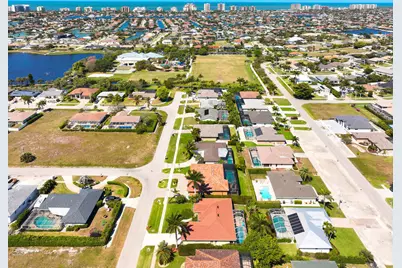 1442 Biscayne Way, Marco Island, FL 34145 - Photo 20