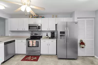 409 Gabriel Circle #2207, Naples, FL 34104 - Photo 8