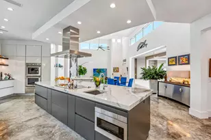 600 Crescent St, Marco Island, FL 34145 - Photo 8