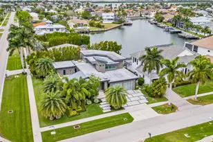 600 Crescent St, Marco Island, FL 34145 - Photo 40