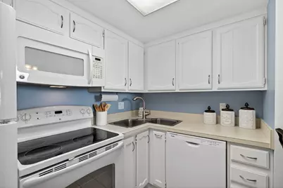 180 Seaview Court #1002, Marco Island, FL 34145 - Photo 10