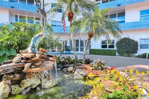 220 Seaview Ct, Marco Island, FL 34145 - Photo 4