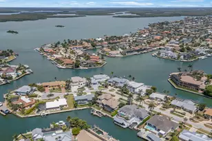 580 Goldcoast Ct, Marco Island, FL 34145 - Photo 54