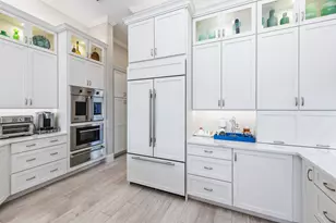 8589 Bellagio Dr, Naples, FL 34114 - Photo 12