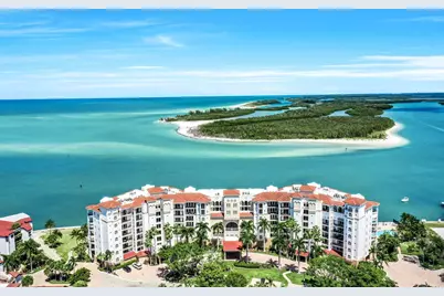 700 La Peninsula Boulevard #206, Naples, FL 34113 - Photo 1