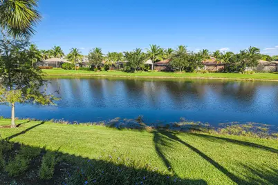 9284 Menaggio Court #202, Naples, FL 34114 - Photo 38