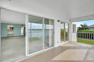 710 W Elkcam Cir, Marco Island, FL 34145 - Photo 16