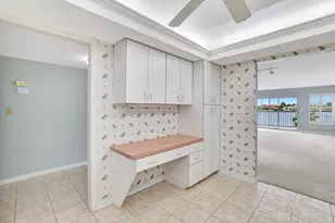 710 W Elkcam Cir, Marco Island, FL 34145 - Photo 10