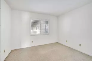 710 W Elkcam Cir, Marco Island, FL 34145 - Photo 12