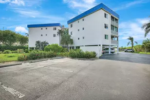 710 W Elkcam Cir, Marco Island, FL 34145 - Photo 20