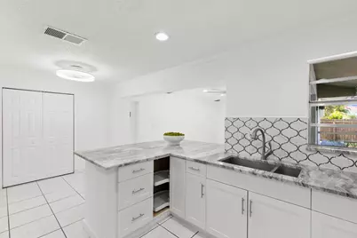 4220 Pearl Harbor Drive, Naples, FL 34112 - Photo 10