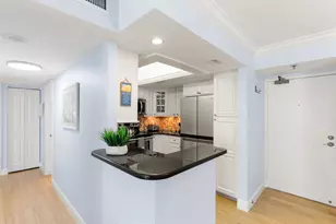 380 Seaview Ct, Marco Island, FL 34145 - Photo 8