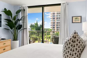 380 Seaview Ct, Marco Island, FL 34145 - Photo 14