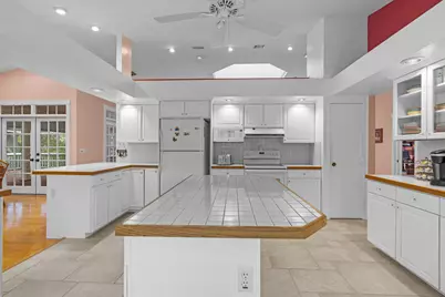 380 Periwinkle Court, Marco Island, FL 34145 - Photo 12