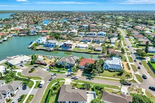 1350 Waikiki Ct, Marco Island, FL 34145 - Photo 38