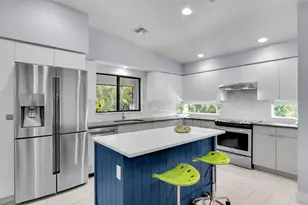 111 S Bahama Ave, Marco Island, FL 34145 - Photo 8